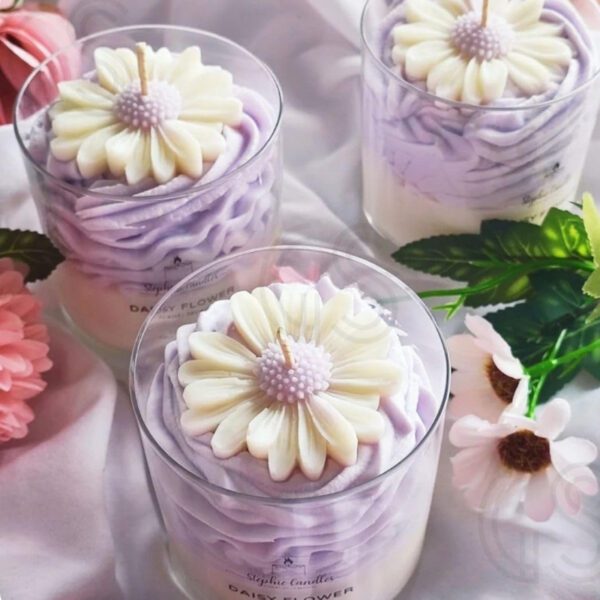 Daisy Flower scented Glass Candle with Lid