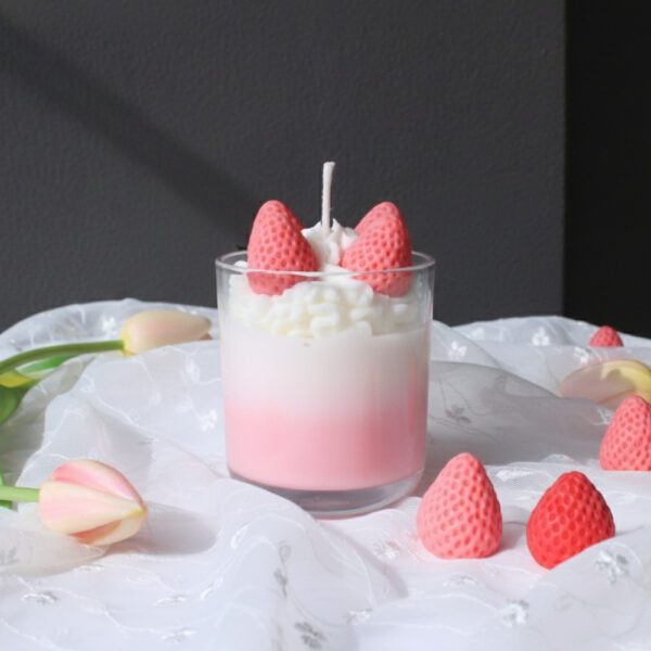 Strawberry Shake Scented Jar Candle